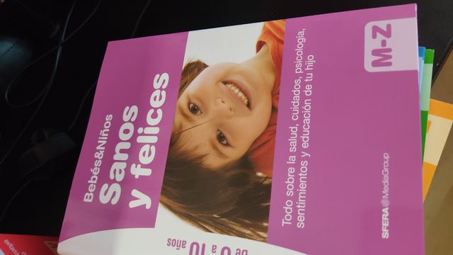 Bebés y niños sanos y felices