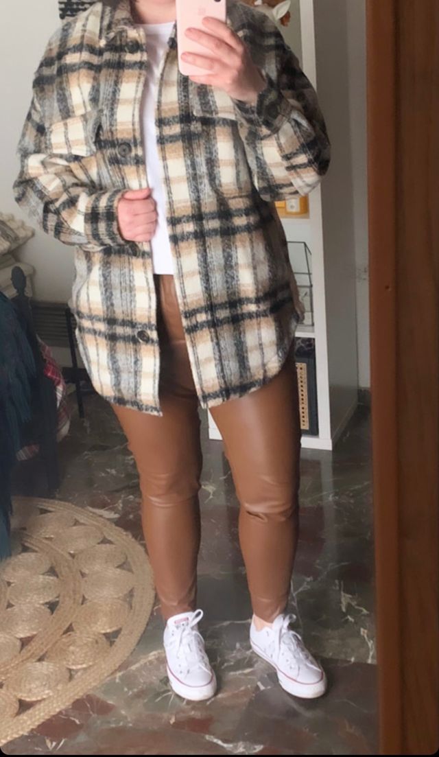 Pantalón legging camel ZARA