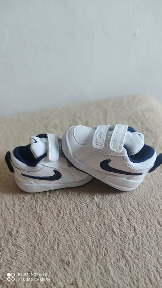 Zapatillas Nike nuevas número 17 de segunda mano por 15 EUR en Alcalá de  Guadaíra en WALLAPOP