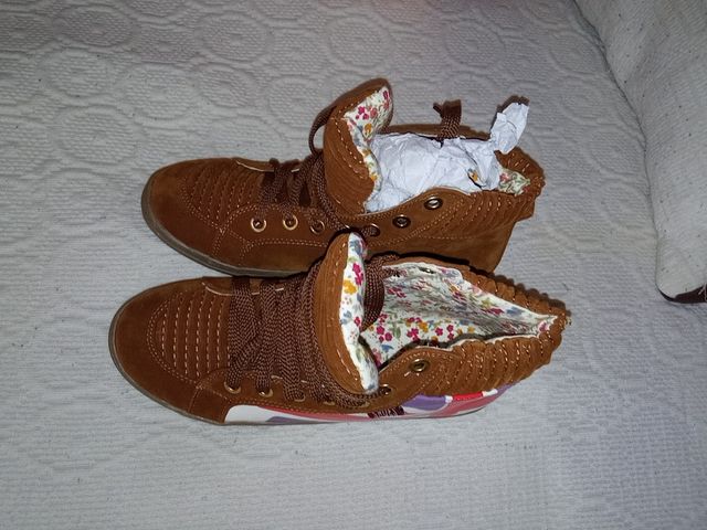 ZAPATILLAS SIN ESTRENAR TALLA 34