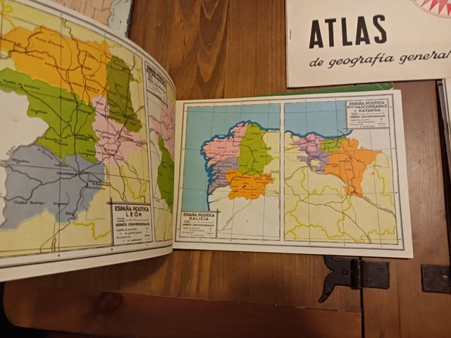 Atlas escolares antiguos Salvatella Vicens Vives