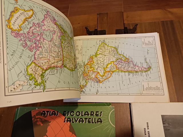 Atlas escolares antiguos Salvatella Vicens Vives