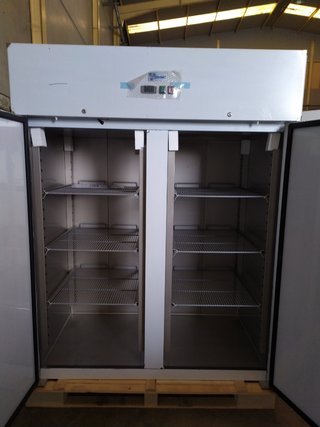 Nevera de congelación de 2 puertas de 1,48m