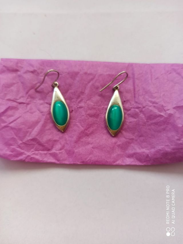 broches y pendientes 20 el conjunto .