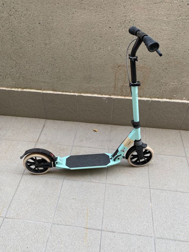 Patinete Oxelo Rueda 200mm y Suspension