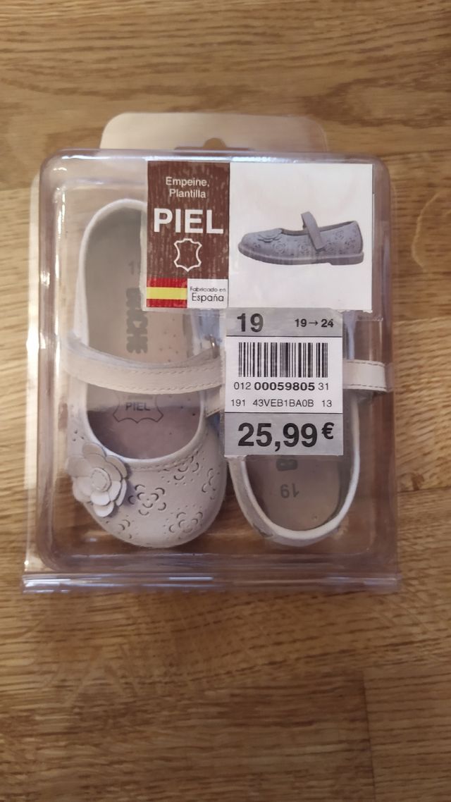 Zapatitos Blancos Niña
