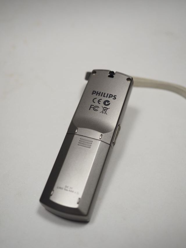 Dictáfono Philips Voicetracer 7655 con salida USB