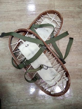 Raquetas de nieve antiguas | WALLAPOP