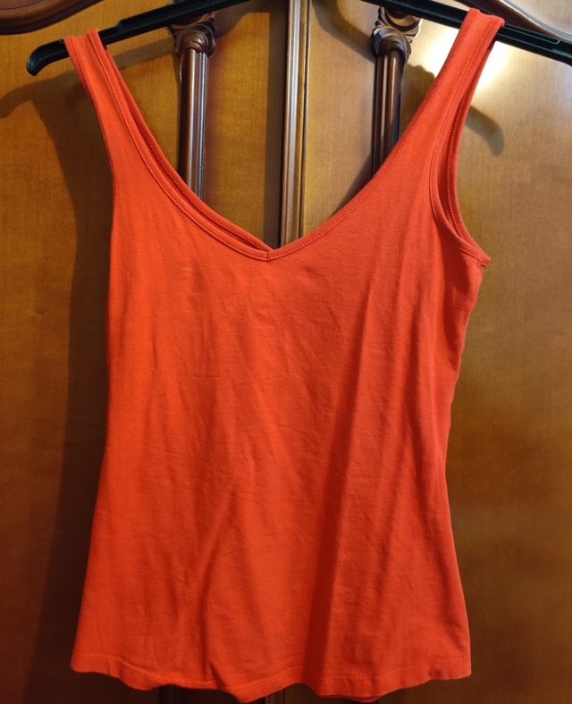 Camiseta de tirantes roja