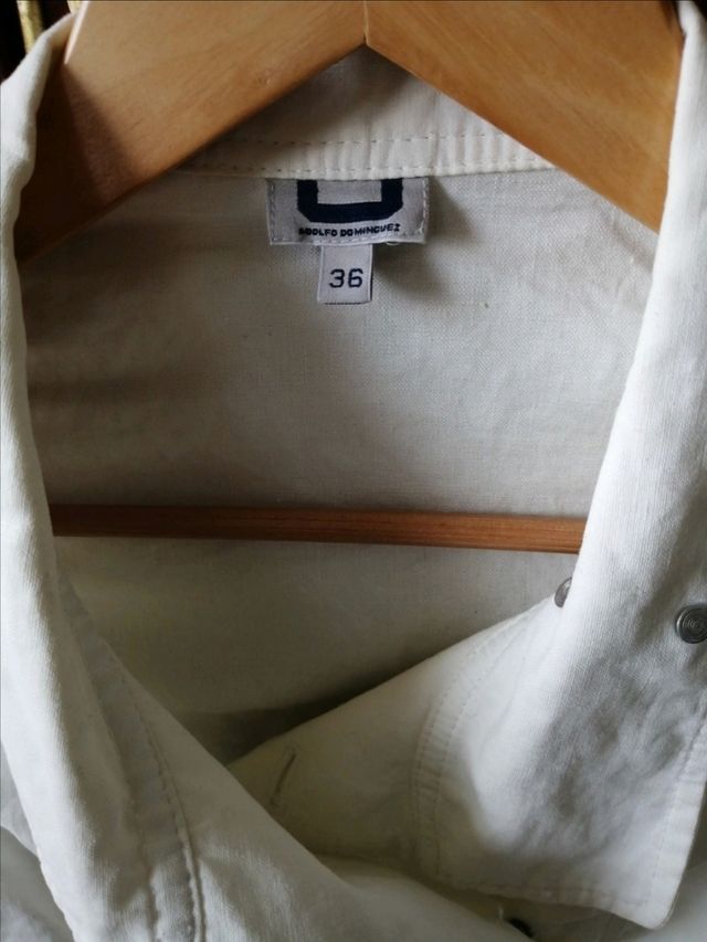 Chaqueta Lino Adolfo Domínguez. Talla 36.