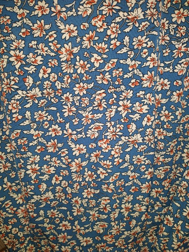 vestido floral largo cruzado asimétrico sin etique