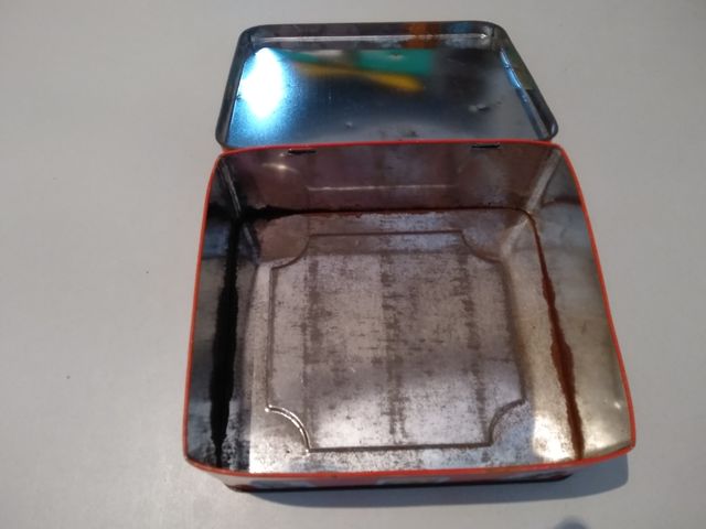 Caixa de llauna de "Azafranes la Baraja" (buida)