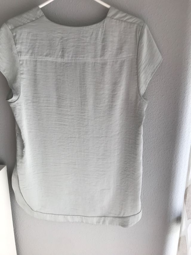 Blusa gris