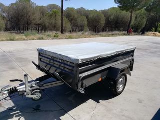 ALQUILER REMOLQUE MOTOS Y CARGA