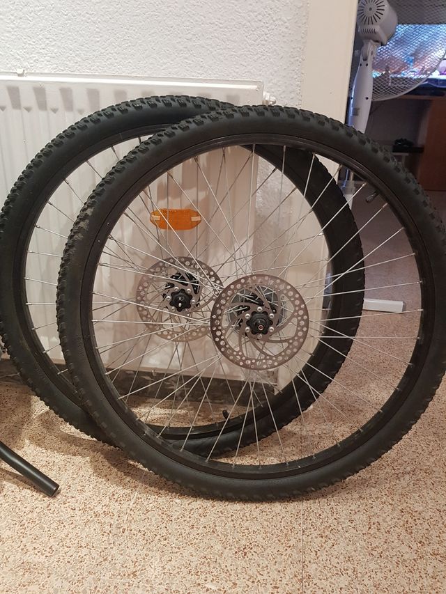 vendo rueda delantera y trasera de disco