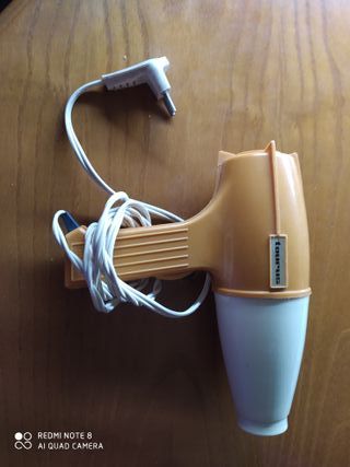 Secador de pelo antiguo de segunda mano por 26 EUR en Madrid en WALLAPOP