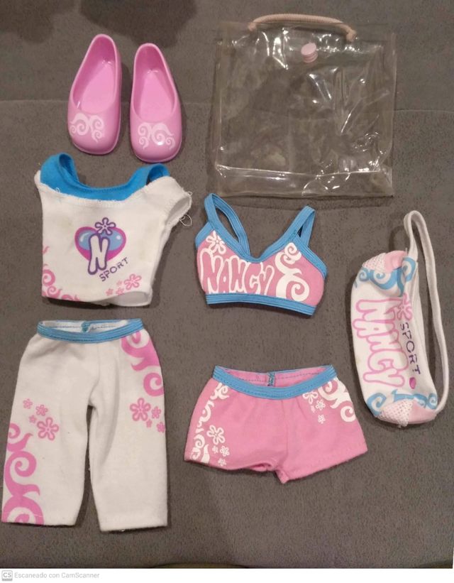Nancy pasea a su hermanita + ropa deportiva