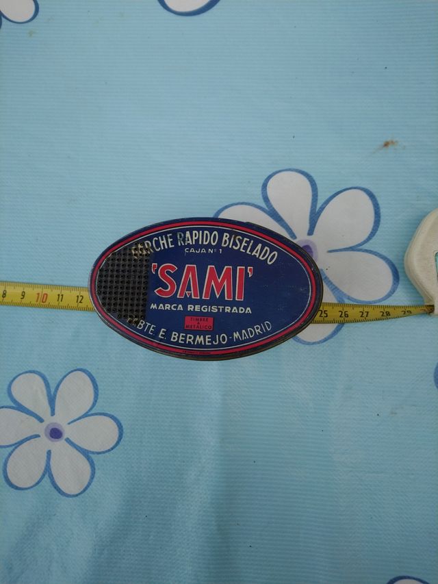 Caja antigua de parches para neumáticos bicicleta