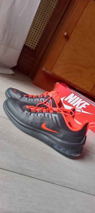 Nike air max axis 42 de segunda mano por 60 EUR en Alcorcón en WALLAPOP