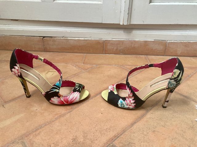 Tacones loock tropical