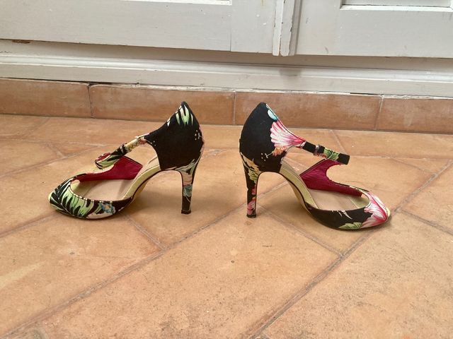 Tacones loock tropical