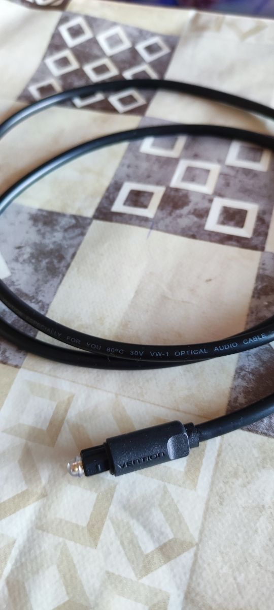 Cable óptico VENTION. 1.10m