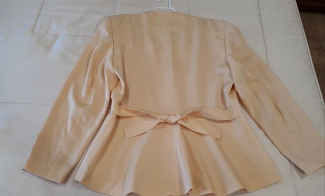 Traje T. 42 dos piezas chaqueta y falda