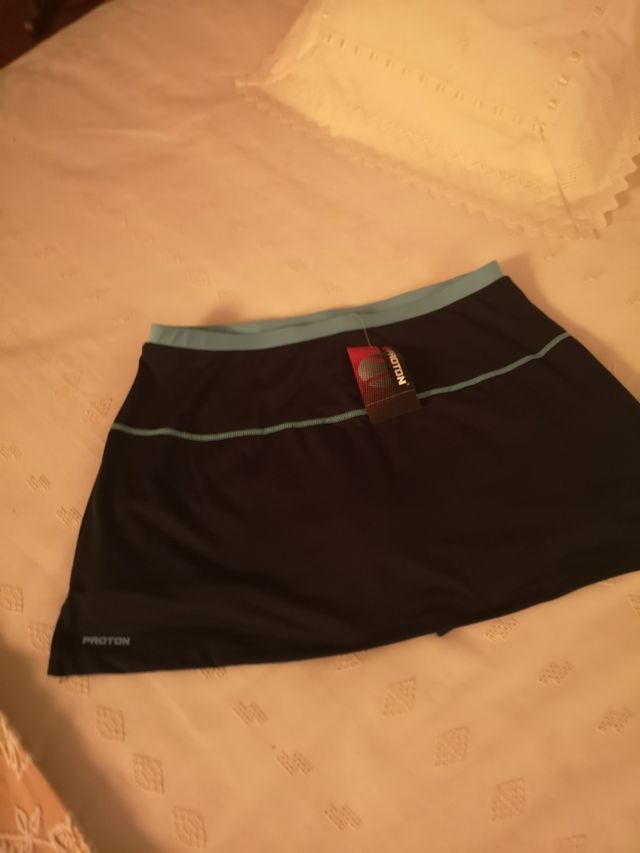 Falda pantalón tenis. Nueva con etiquetas