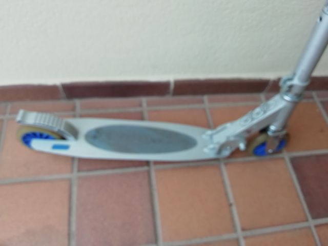 PATINETE DE ACERO Y ALUMINIO