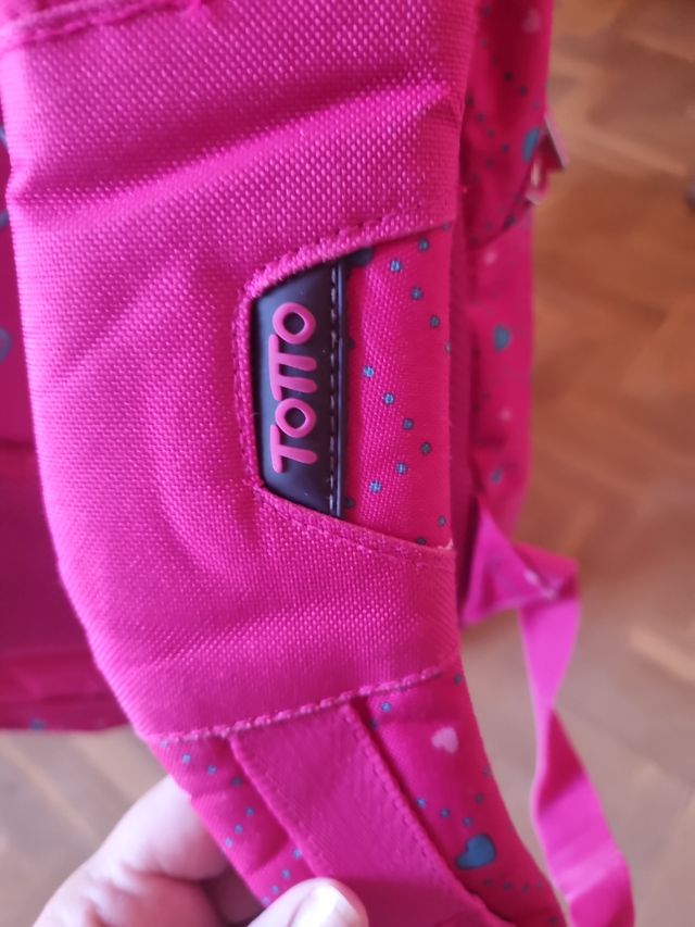 mochila totto
