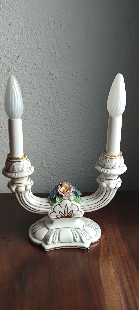 Lámpara sobremesa antigua