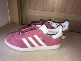 Adidas Gazelle rosas mujer de segunda mano por 33 EUR en Málaga en WALLAPOP