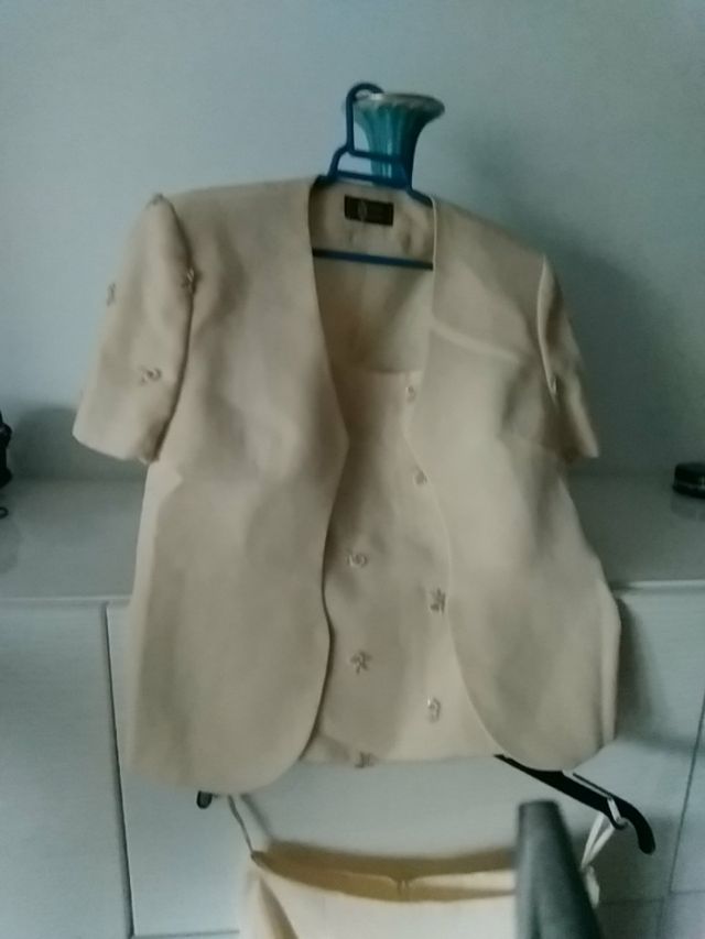 conjunto de falda , corsé y chaqueta