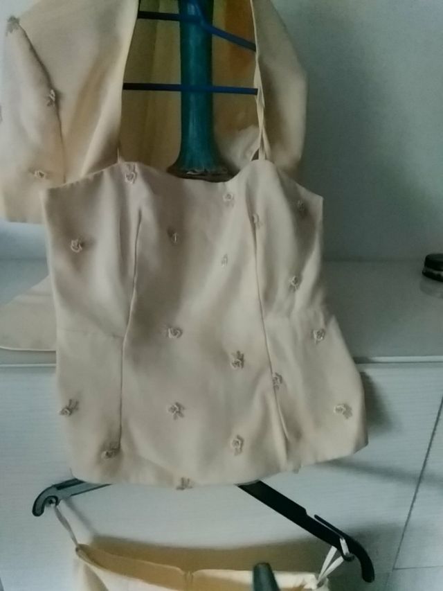 conjunto de falda , corsé y chaqueta
