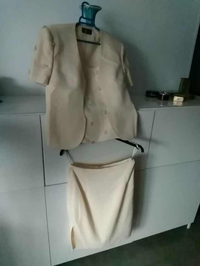 conjunto de falda , corsé y chaqueta