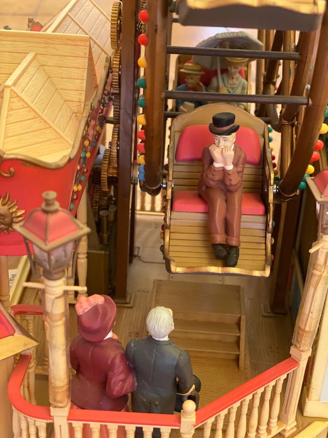 The Majestic Ferris Wheel de Luxe-Enesco -Noria