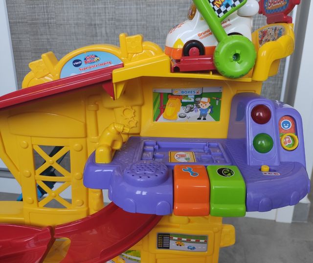 Vtech- Mega pista de carreras Looping
