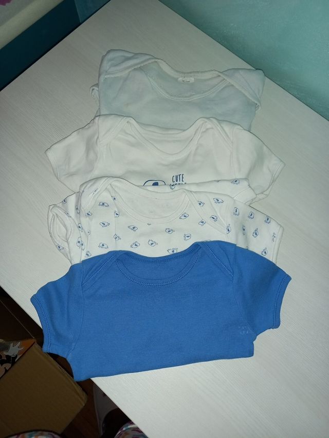 lote 4 bodys manga corta azul blanco 36 mesesj