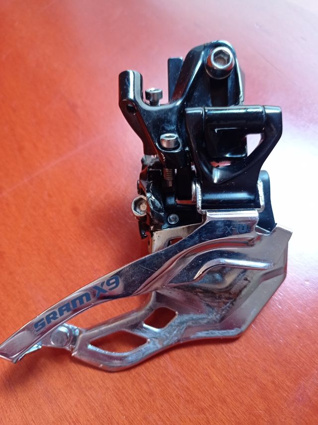 Desviador SRAM X9.