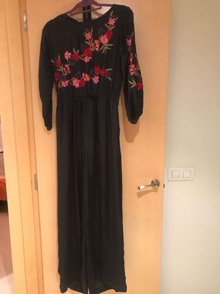 Mono de Zara de segunda mano en Torrent en WALLAPOP