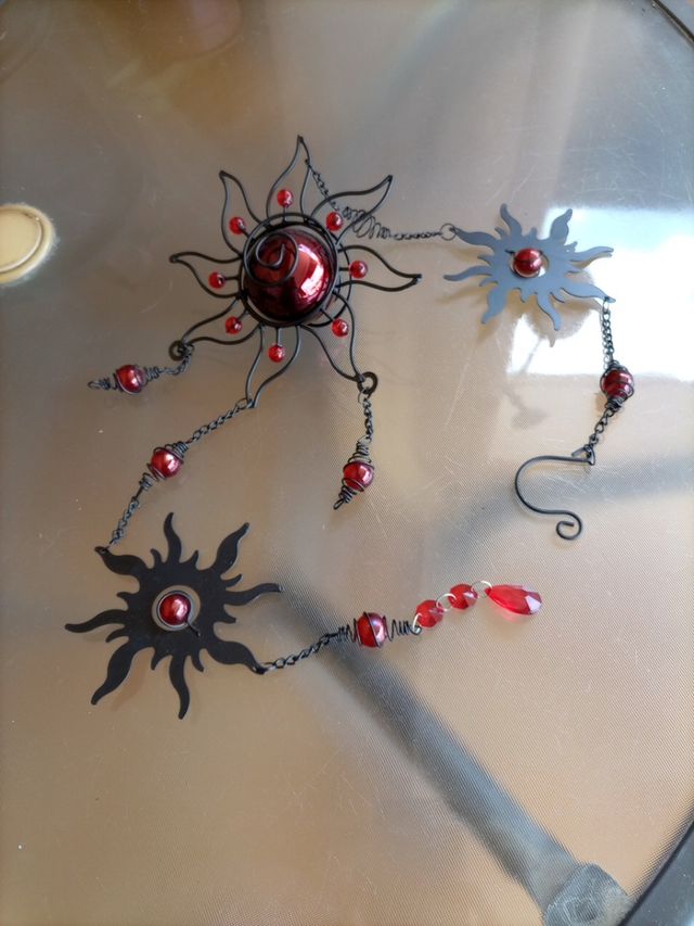 Movil decorativo siluetas de sol