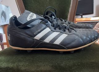 ADIDAS BECKENBAUER # 5 TALLA 45 1\\/3. de segunda mano por 30 EUR en  Barcelona en WALLAPOP