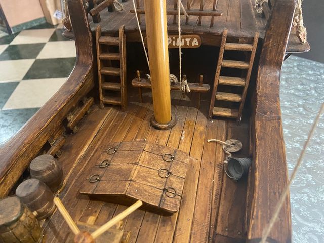 Barco ( La Pinta ) réplica artesanal
