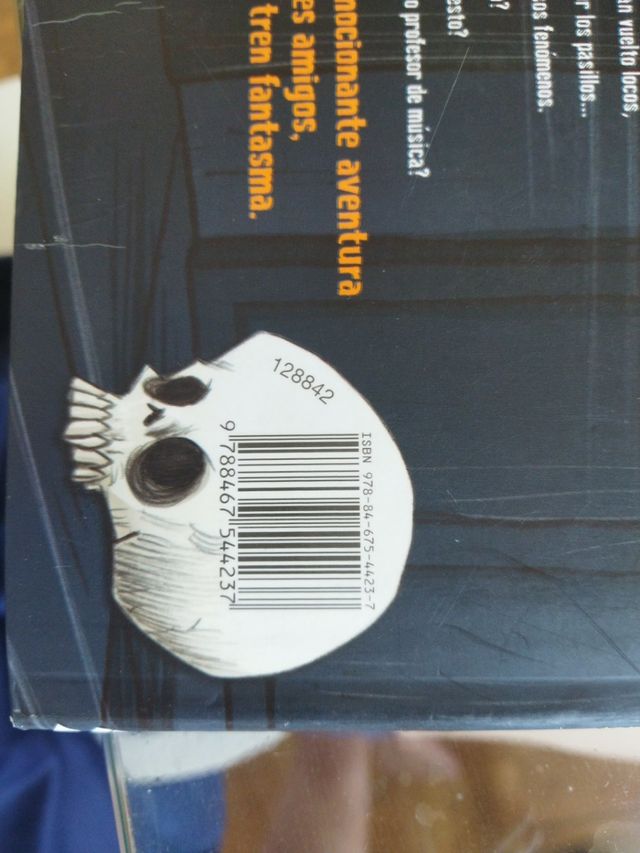 Todos mis Monstruos. Fantasmas en el colegio.