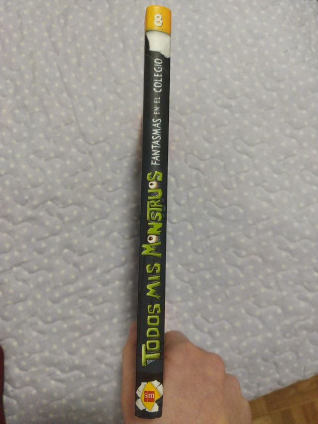Todos mis Monstruos. Fantasmas en el colegio.