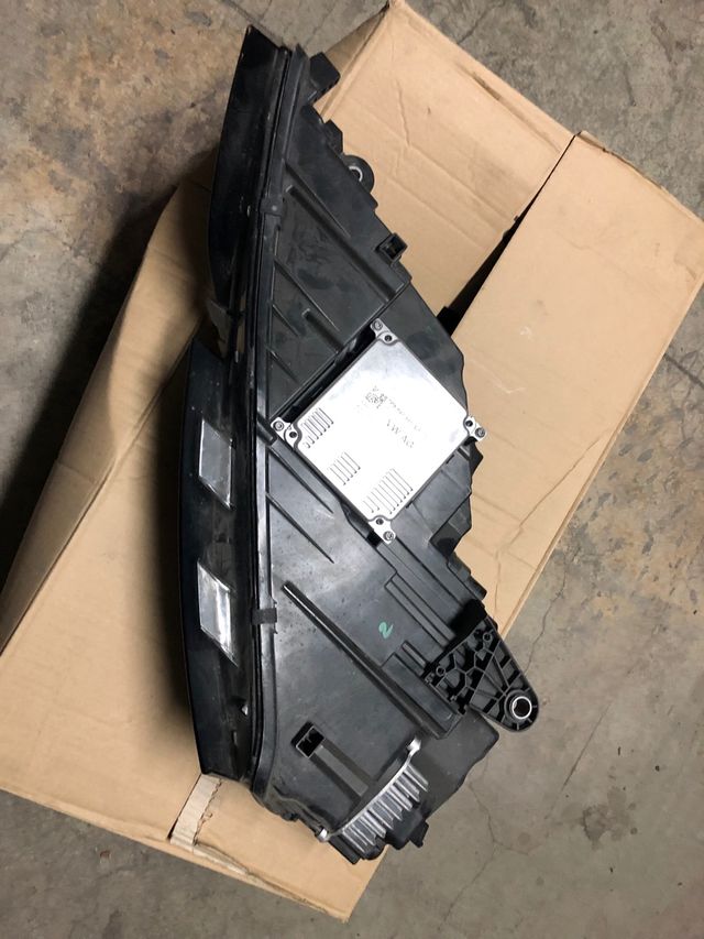 Faro derecho koda Octavia