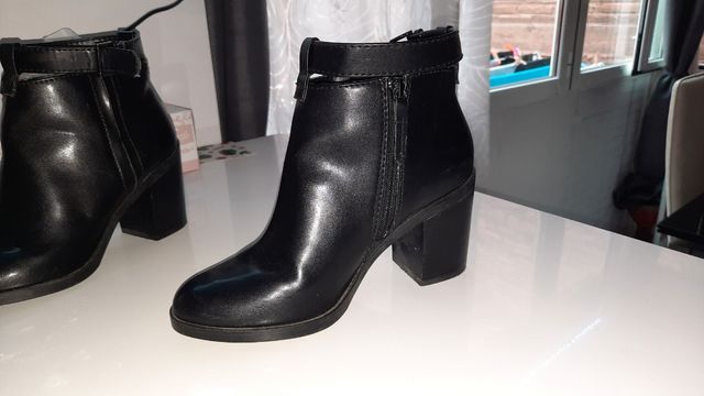 Botines stradivarius T 38 negros