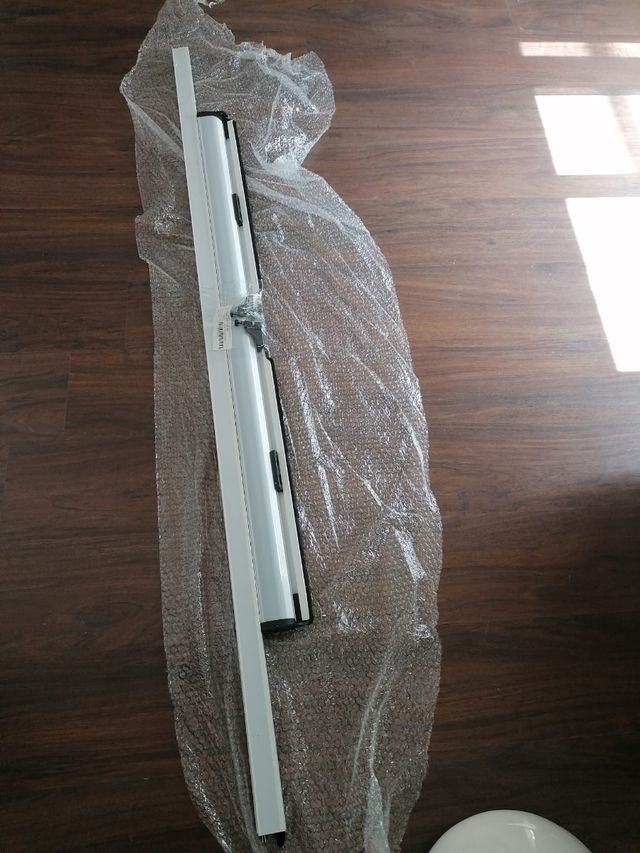 Mosquitera nueva para puerta balconera. En su caja