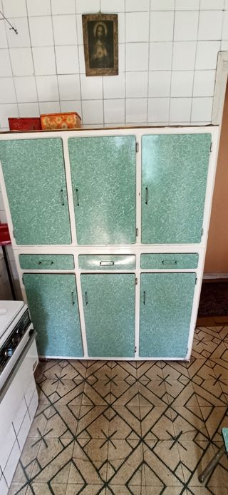 Mueble cocina vintage, gratis de segunda mano en Arrigorriaga en WALLAPOP