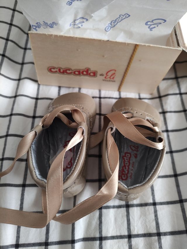 Zapatitos charol recién nacido. n°17.